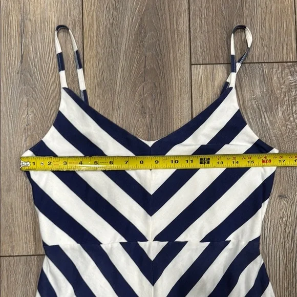 OLD NAVY Dress Fit and Flare Navy and White Chevron Striped MEDIUM - Picture 8 of 15